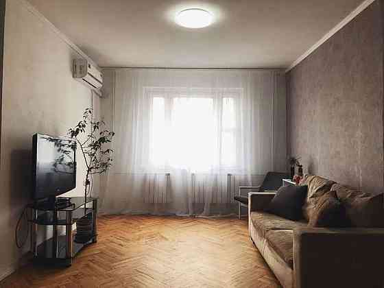 Оренда Квартира 2-кімнатна, 6/16 поверх на ул. Декабристов Kiev