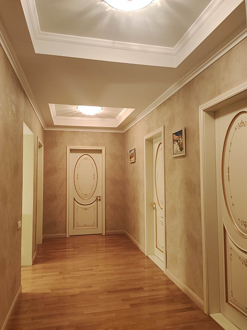 Продам просторную квартиру в теплом кирпичном Новом доме на ул Солнечной Аркадия Одеса - фото 1