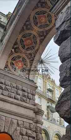 Оренда Квартира 3-кімнатна, 3/5 поверх на Крещатик ул. Киев