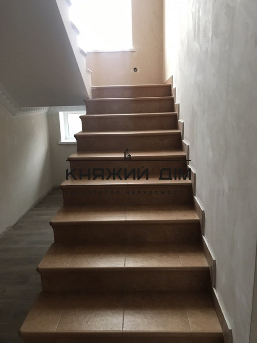 Продажа просторного дома в Софиевской Борщаговке. № 228895  - фото 4