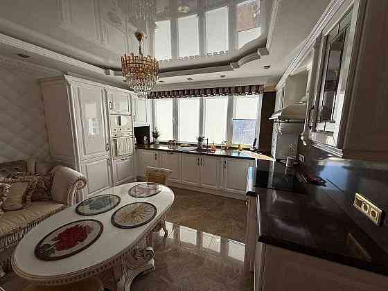 Продаж Квартира 2-кімнатна, 8/14 поверх на Деміївська вул., д. 13 Київ