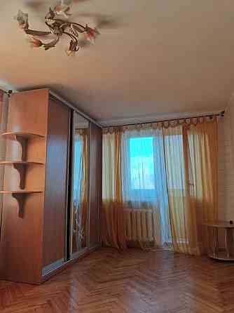 Оренда Квартира 1-кімнатна, 4/5 поверх на Гродинська, 135 Київ