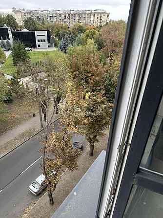 Продаж Квартира 3-кімнатна, 6/6 поверх на вул. Героїв Харкова Харків