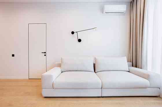 Продаж Квартира 2-кімнатна, 18/22 поверх на Ґарета Джонса вул., д. 12 Київ