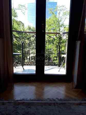 Оренда Квартира 3-кімнатна, 3/5 поверх на Дарвина ул. Kiev