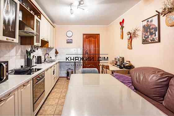 Продаж 3-х кімнатної ,вул.Драгоманова 44 А.м.Позняки . Київ