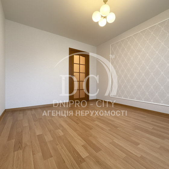 Продаж Квартира 4-кімнатна, 8/9 поверх на Героев пр., 33 Дніпро