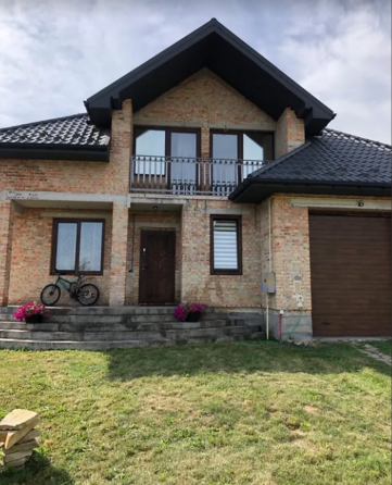 Продаж 2 поверхового будинку з гаражем і ділянкою на 7 соток, 245 кв. м, Великі Гаї 