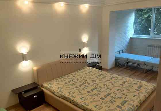 Оренда Квартира 3-кімнатна, 3/9 поверх на вул. Ванды Василевской ул./Богдана Гаврилишина Киев