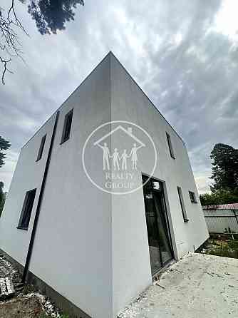 Продаж 2-поверховий Будинок з ділянкою 6.5 сот 128 кв.м  на хвойна Briukhovychi (Peremyshlianskyi raion)