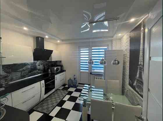 Оренда Квартира 3-кімнатна, 23/25 поверх на улица Урловская, д.38 Київ