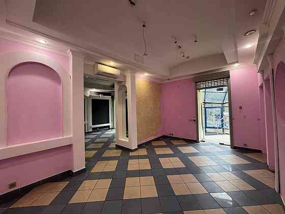 Оренда торгове приміщення на вул. Бельведерська поверх - 1 Івано-Франківськ