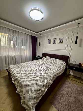 Продаж Квартира 2-кімнатна, 1/5 поверх на Івана Дзюби вул., д. 8 Kiev