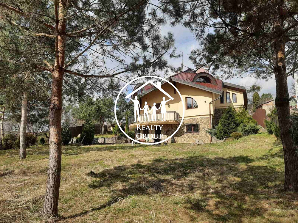 Львівська жемчужина, особняк, що дихає життям! Briukhovychi (Peremyshlianskyi raion) - photo 1