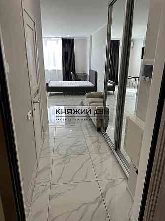 Оренда Квартира 1-кімнатна, 4/27 поверх на Бажана Николая просп. Київ