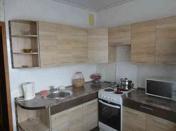 Оренда Квартира 2-кімнатна, 16/16 поверх на вул. Підгірна, 20 Киев