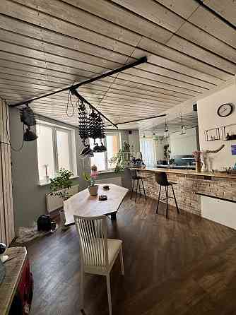 Продаж Квартира 5-кімнатна, 4/17 поверх на вул. Науки Харків