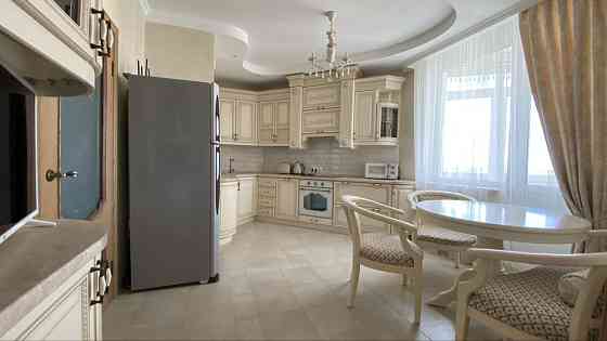 Продаж Квартира 2-кімнатна, 15/25 поверх на Бакинська вул., д. 37-В Київ