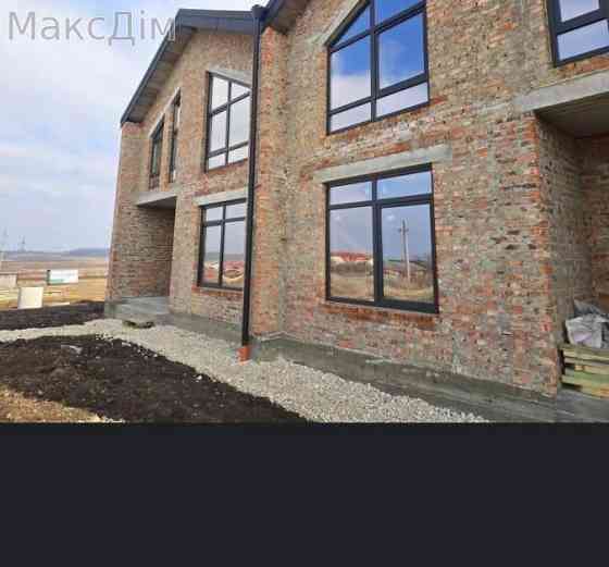 Продаж Будинок 5-кімнатний на вул. Енергетична Velikaya Berezovica