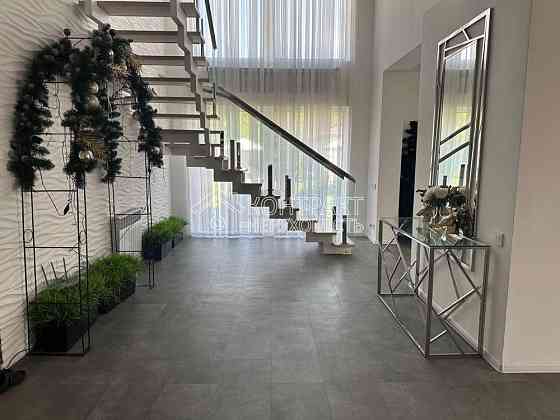 Продаж Будинок 3-кімнатний на вул. Солнечная 