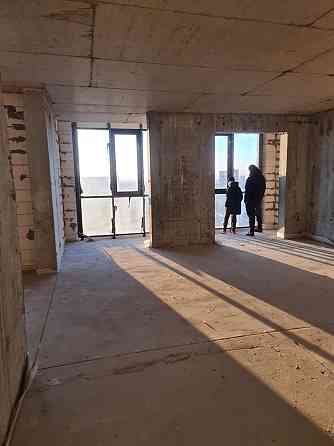 Продам просторную  3 х комнатную квартиру  в ЖК Лимнос на ул.Педагогической с прекрасным видом / Аркадия рядом. Одесса