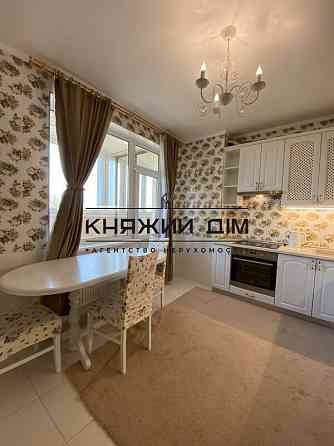 Оренда Квартира 3-кімнатна, 6/24 поверх на Академика Глушкова просп. Київ