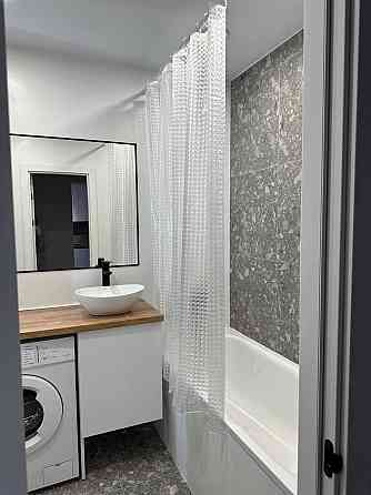 Оренда Квартира 1-кімнатна, 25/26 поверх на Ревуцкого ул., 54 Kiev