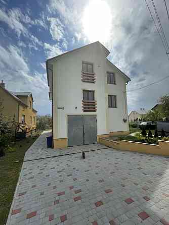 Продаж Будинок 6-кімнатний Оброшине