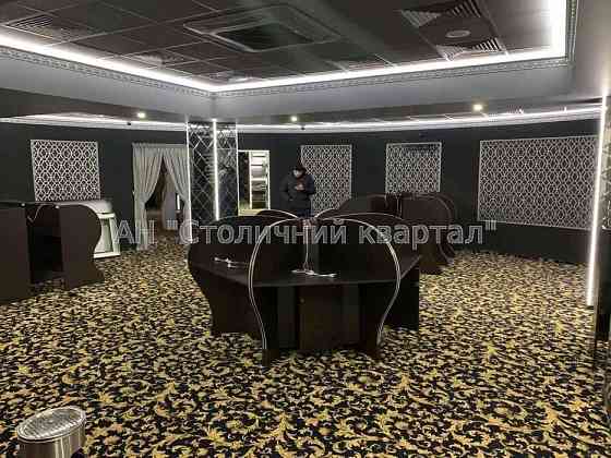 Оренда Будинок на Академіка Єфремова вул., 3 Київ