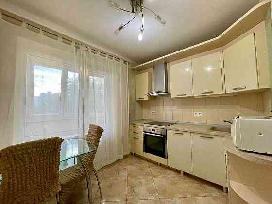 Оренда Квартира 1-кімнатна, 3/16 поверх на Ревуцького, 21 Київ