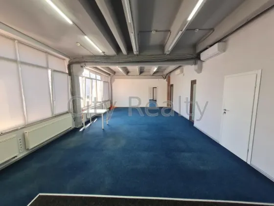 Здається Офісні приміщення площа 200.9 кв.м 5-й поверх Київ Верхній Вал 2А Київ