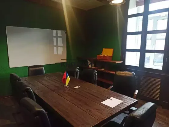 Оренда офісне приміщення на Леси Украинки бульв. / Л.Украинки бул поверх - 1/3 Київ