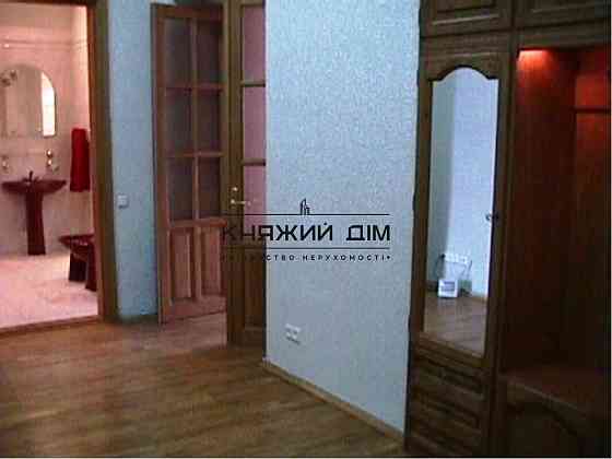 Продаж шикарної 4-х к.кв. біля метро Площа Українських Героїв по вул. Антоновича. Код об'єкту №: 21115386 Київ