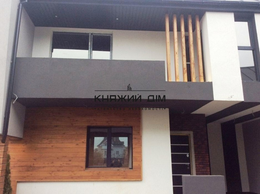 Продажа 2-х этажного таунхауса в КГ Калифорния с. Гатное. № 229516  - фото 1