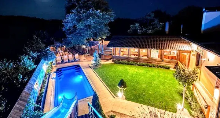 382 House for rent with swimming pool Kiev - photo 2