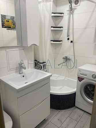 Продаж Будинок 2-кімнатний на Виговського Івана вул., 12А Kiev