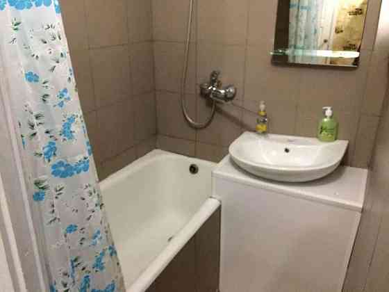 Оренда Квартира 1-кімнатна, 12/36 поверх на Санаторная ул., 18 Киев