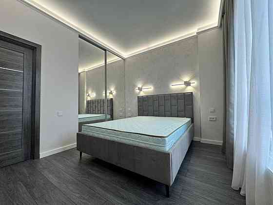 Продаж Квартира 2-кімнатна, 2/12 поверх Дніпро