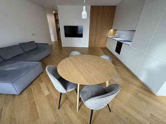 Продаж Квартира 4-кімнатна, 6/24 поверх на Паньківська вул., д. 20/82 Киев