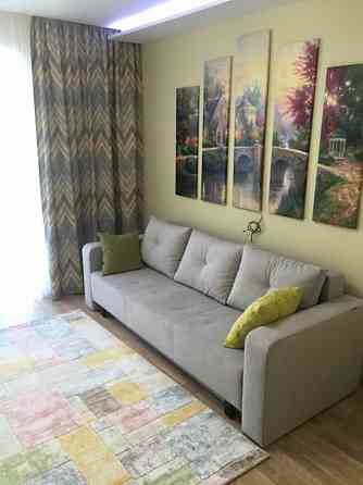 Продаж Квартира 3-кімнатна, 10/19 поверх на Гарматна вул., д. 38А Киев