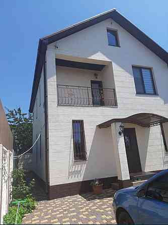 3-кімнатний будинок на Червоному Хуторі. 