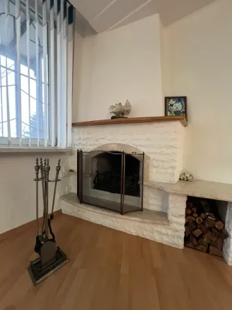 Продажа 3-этажный Дом с участком 1.5 сот 222 кв.м 4 комн. на Бузкова Одесса