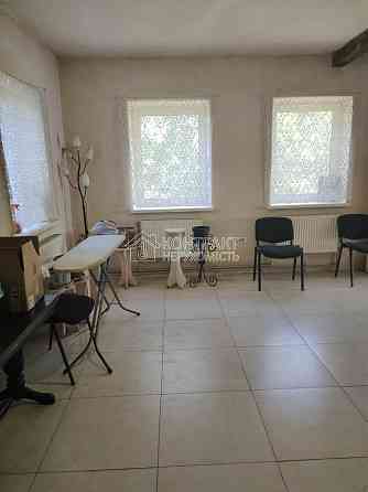 Продаж Будинок 8-кімнатний на вул. Тракторостроителей Kharkiv