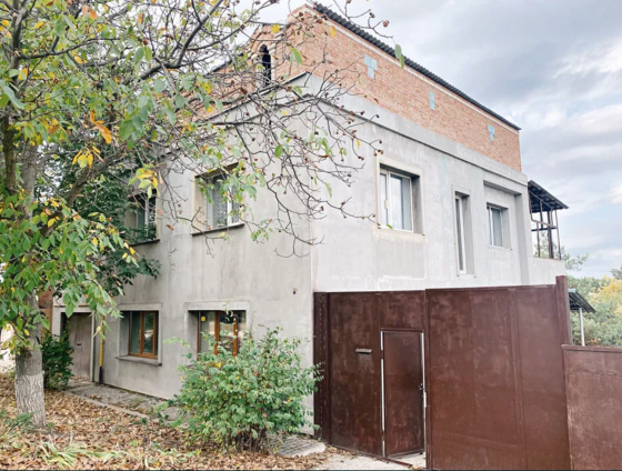 Будинок 250 кв.м 19 сот. ділянка р-н Беляева Кропивницький