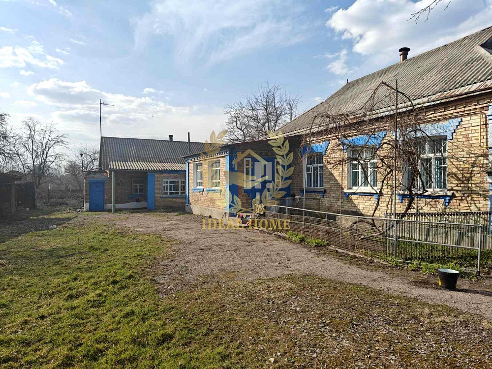 Продаж Будинок 5-кімнатний  - фото 1