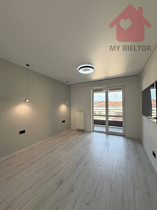 Продаж Квартира 1-кімнатна, 3/9 поверх на Тлехаса Uzhhorod - photo 1