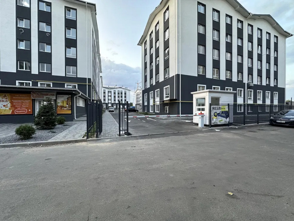 2 кімнатна квартира, ЖК Комфортне містечко, вул. Теплична, с. Святопетрівське (Бучанський район)  - изображение 1