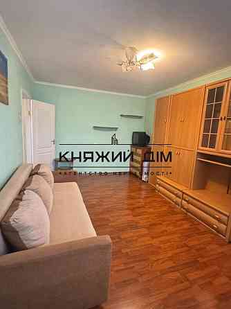 Оренда Квартира 1-кімнатна, 14/16 поверх на Кошица Александра ул. Киев