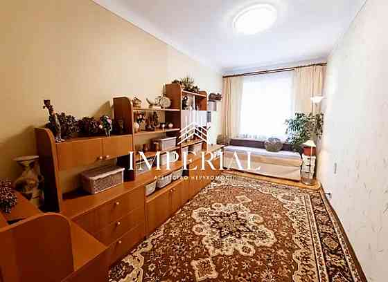 Продаж Квартира 3-кімнатна, 4/5 поверх на вул. Михайла Бойчука Киев