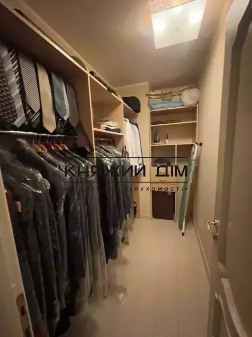 Простора трикімнатна квартира в престижному центрі Києва. №21145306 Київ - фото 8